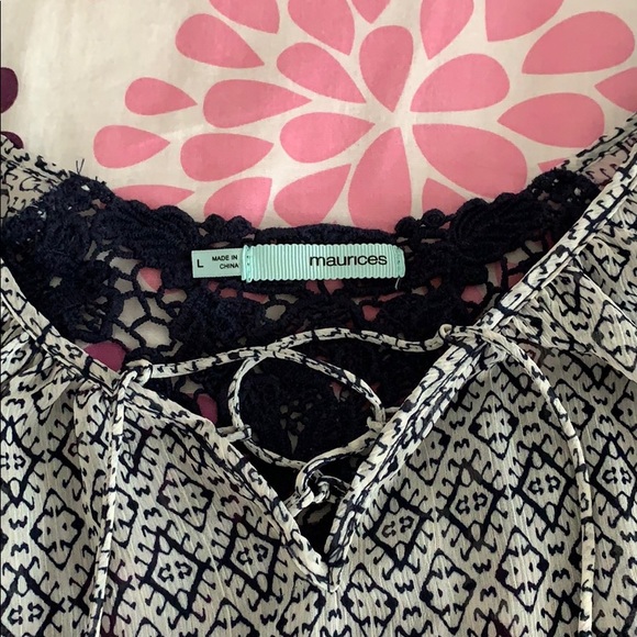 Maurice’s Blouse - Picture 2 of 5